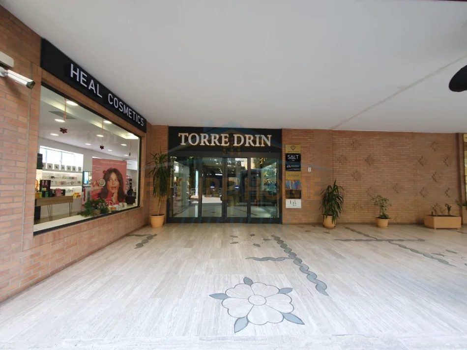 Tirane, shitet ambjent biznesi Kati 0, 40 m² 245.000 € (Qender, Torre Drin)