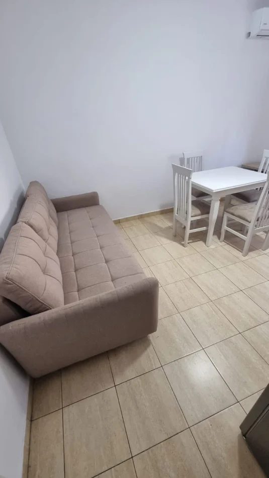 Tirane, jepet me qera apartament 2+1 Kati 3, 90 m² 550 € (Harry Fultz)