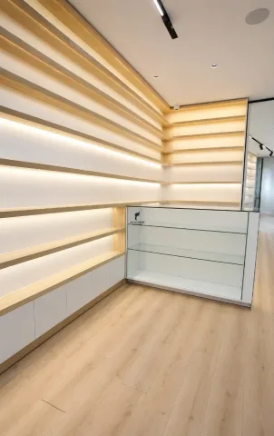 Tirane, jepet me qera dyqan Kati 0, 28 m² 2.000 € (KOMUNA E PARISIT)