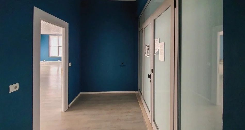 Tirane, shitet zyre Kati 1, 240 m² 600.000 € (FARMACIA 10)