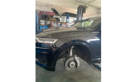 Auto servis ofron lubrifikant dhe bateri, pjese embimi te reja, konvergjence dhe testim ndotje per benzine