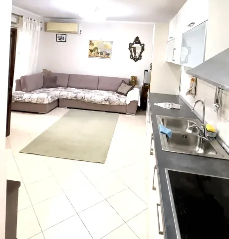 🏡 JEPET ME QERA 2+1 TE BRRYLI , TIRANE - 500€