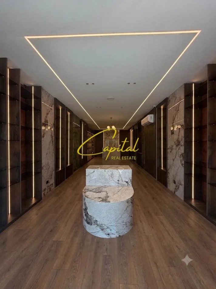 Tirane, jepet me qera dyqan Kati 0, 73 m² 2.500 € (BULEVARDI GJERGJ FISHTA)