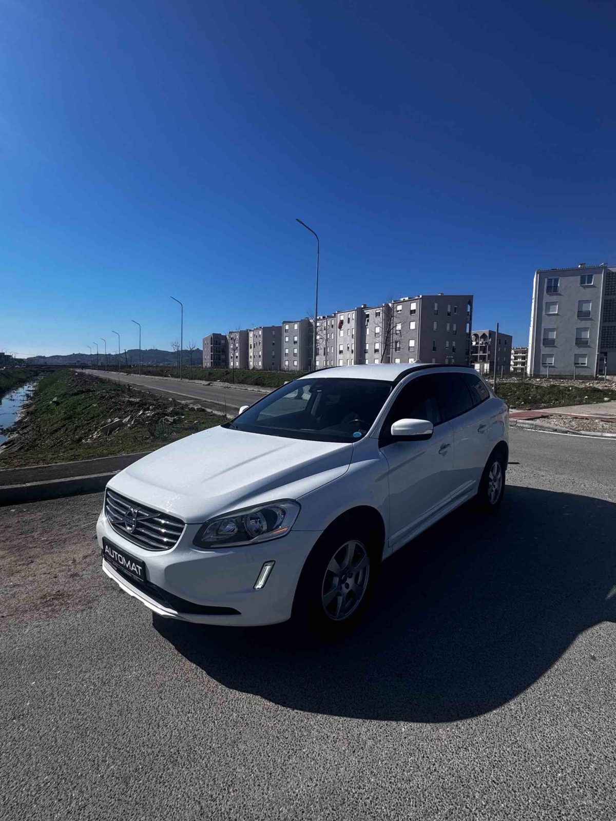 Shitet volvo xc60 2.0 naft viti 2015 📲0692369297