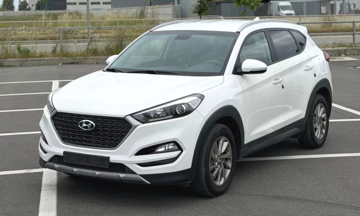 Makine me qera ne Durres Hyundai Tucson 2017 – SUV Komod, Ekonomik & Modern duke filluar nga 50 eur