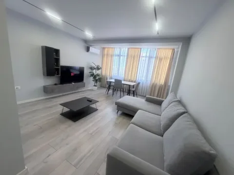 Tirane, jepet me qera apartament 2+1 Kati 5, 92 m² 800 € (21 Dhjetori)