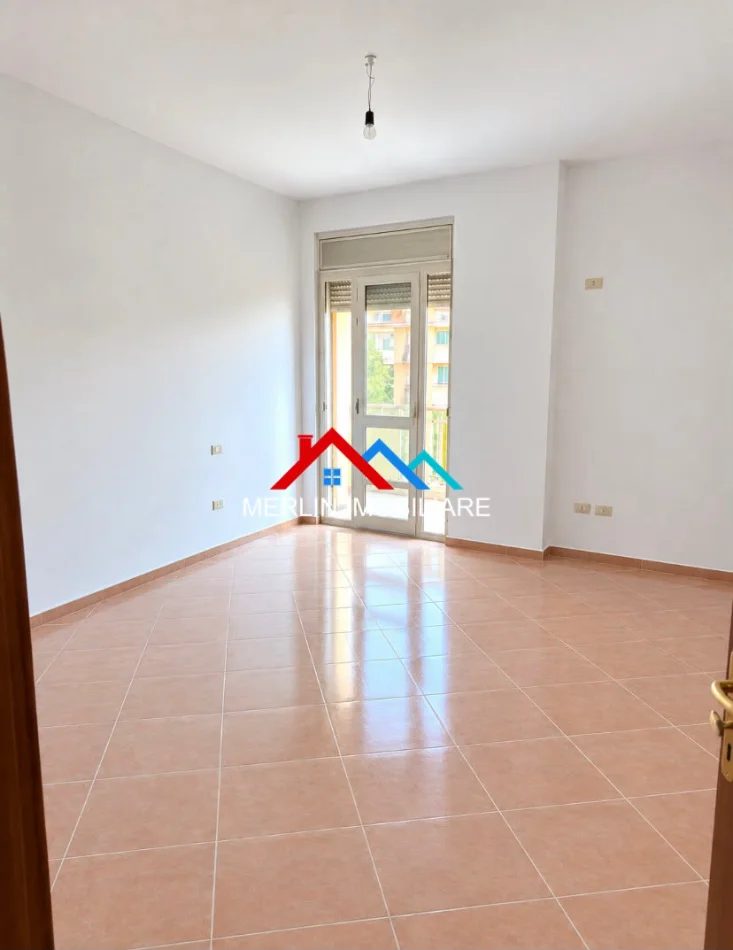 Golem, shitet apartament 2+1+Ballkon Kati 1, 85 m² 87.000 € (GOLEM,RRUGA E GJUZEVE)