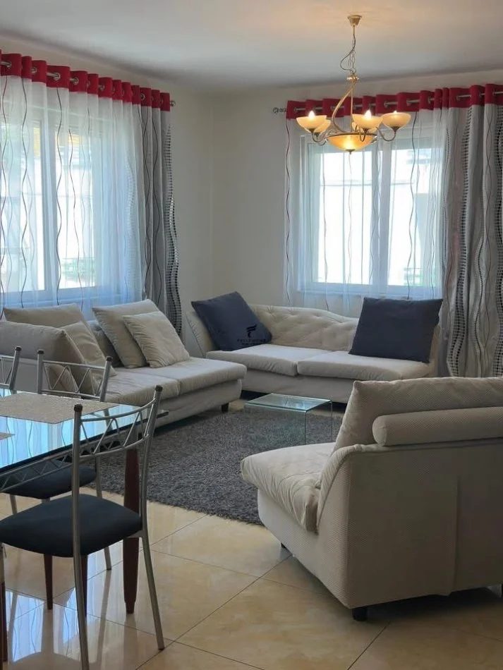 Tirane, jepet me qera apartament 2+1 Kati 2, 100 m² 800 € (KOPSHTI ZOOLOGJIK)
