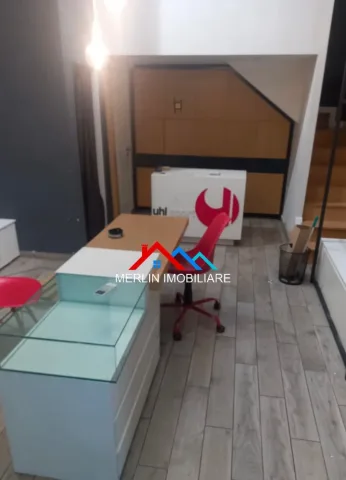Tirane, jepet me qera ambjent biznesi Kati 0, 38 m² 80,000Leke/muaj (Rruga e Kavajes)
