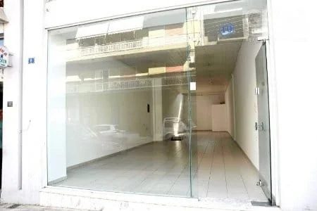 Tirane, shes dyqan Kati 0, 68 m² 179.000 € (komuna e parisit)