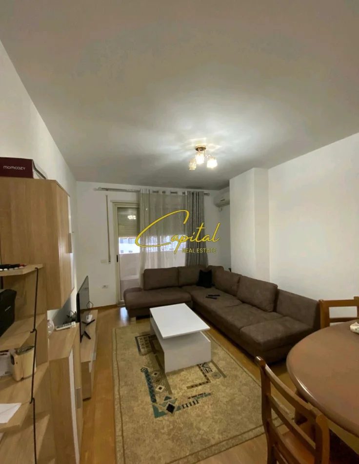 Tirane, jepet me qera apartament 2+1 Kati 1, 85 m² 550 € (ASTIR)