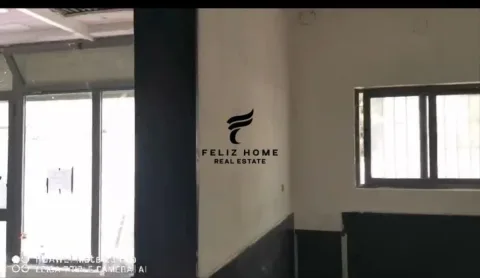 Tirane, shitet dyqan Kati 0, 148 m² 260.000 € (ALI DEMI)