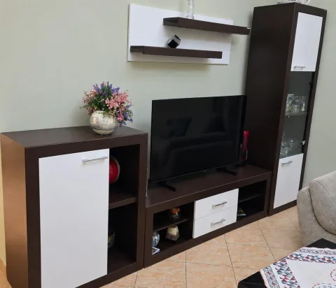 SHITET KOMODINA / MOBILJE TV