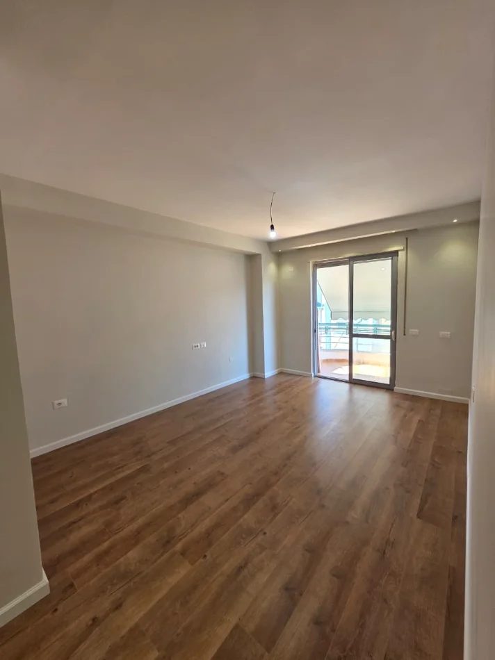 Disponojme apartament 2+1+Aneks+Ballkon me mundësi konvertimi në 3+1+2, Kati 6, 115 m² 155,000 € (Rruga e Teleferikut)