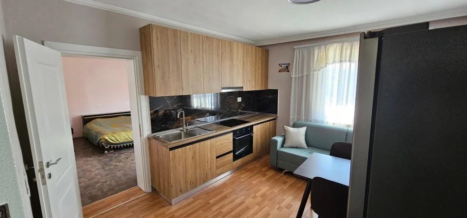 Tirane, jepet me qera apartament 1+1 Kati 4, 55 m² 500 € (Qytet Studenti)
