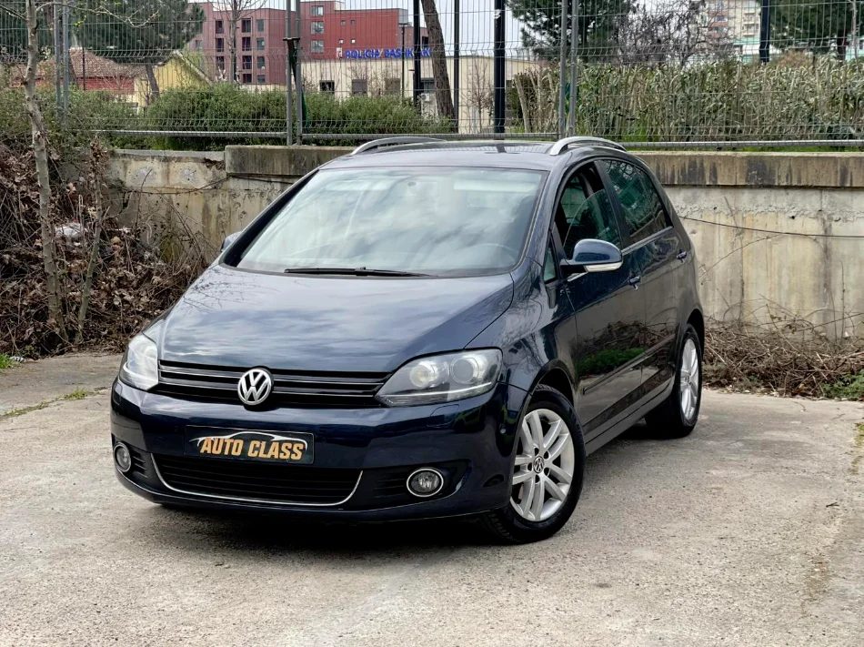Tirane, shes makine Vw Golf 6 Plus Nafte, blu manuale Klima 182.000 km