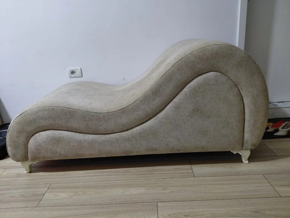 Tirane, shes chais lounge 129 €