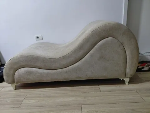 Tirane, shes chais lounge 129 €