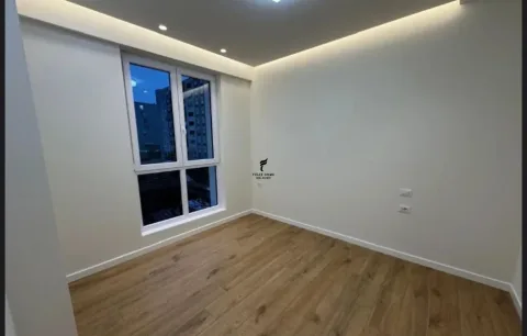 Tirane, jepet me qera zyre Kati 2, 58 m² 85.000 LEKE (KOMUNA E PARISIT)