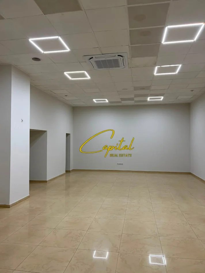 Tirane, jepet me qera dyqan Kati 0, 70 m² 1.200 € (PROKURORIA E TIRANES)