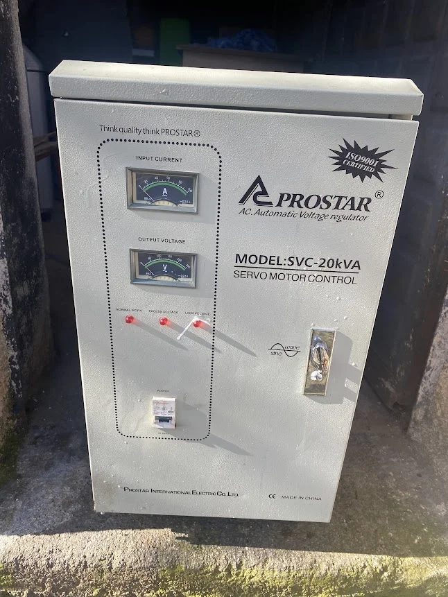 Kurbin, shes aksesore Stabilizer Automatik Tensioni Sako 20KVA.