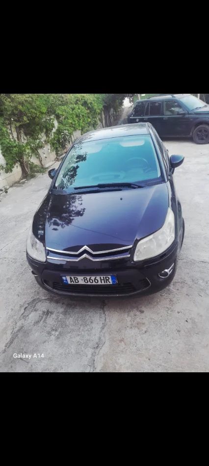 Tirane, shitet makine Citroen c4 1.6 kubic Nafte, e zeze manuale Kondicioner 205 km 2.500 €