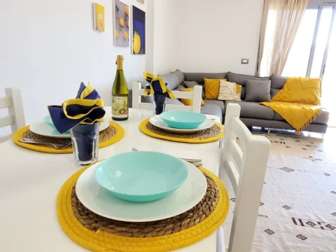 Shkembi Kavajes, apartament ne plazh
