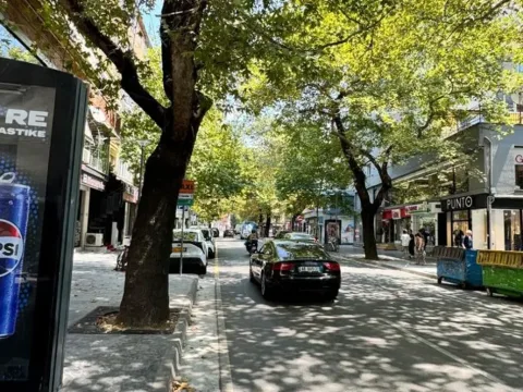 Tirane, shitet dyqan Kati 0, 60 m² 127.000 €