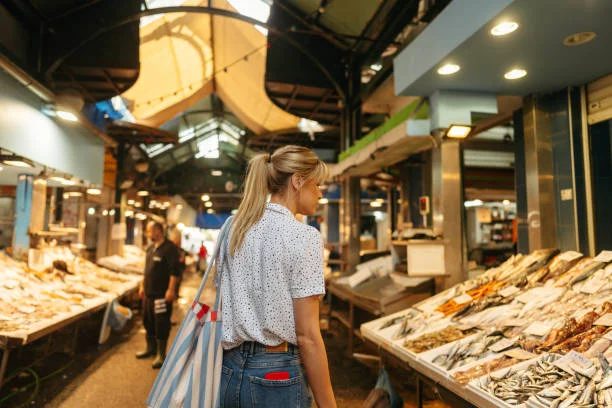 Tirane, oferte City-tour | Vizita qytetesh 𝐅𝐞𝐬𝐭𝐚𝐭 𝐞 𝐍𝐞𝐧𝐭𝐨𝐫𝐢𝐭, 𝐮𝐝𝐡𝐞𝐭𝐢𝐦𝐞 𝐦𝐞 𝐚𝐮𝐭𝐨𝐛𝐮𝐬 𝐝𝐡𝐞 𝐠𝐮𝐢𝐝𝐞.