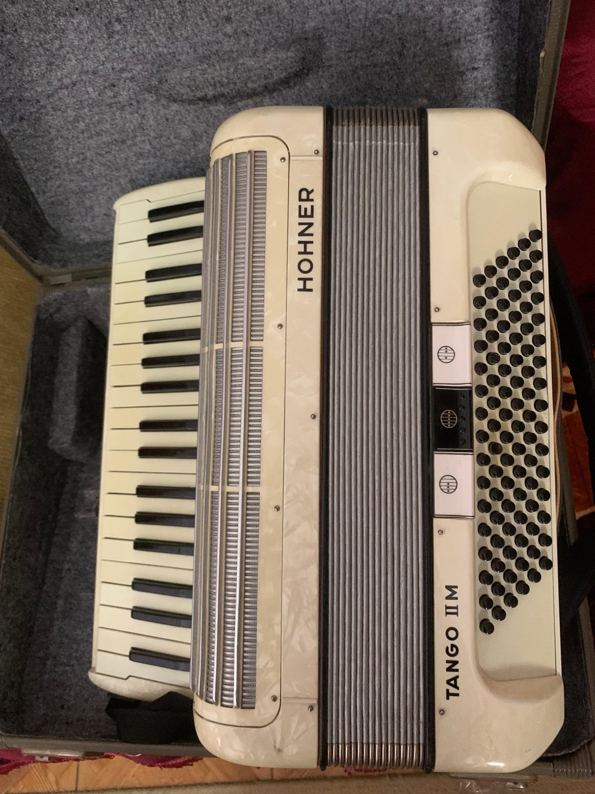 Hohner Tango IIM