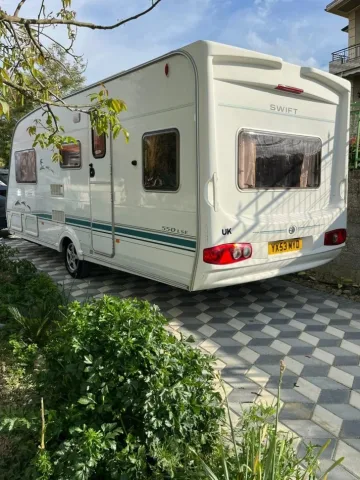 Shitet Caravan Swift Challenger model Zvicerian 4500 €