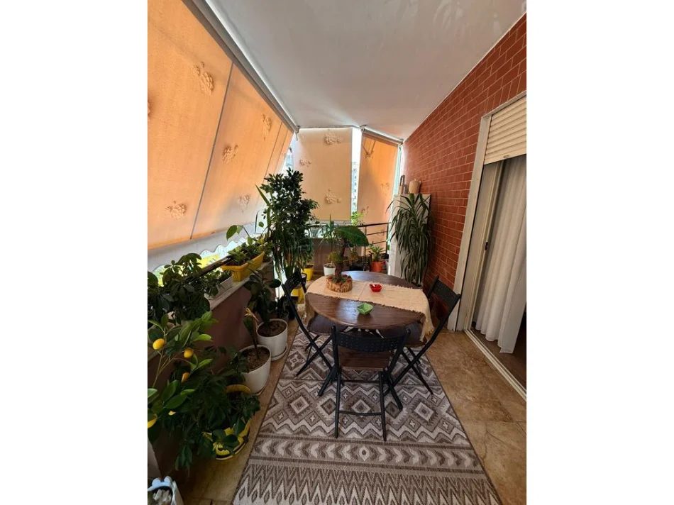 Tirane, jepet me qera apartament 1+1+Ballkon Kati 1, 66 m² 750 € (Kodra e Diellit)