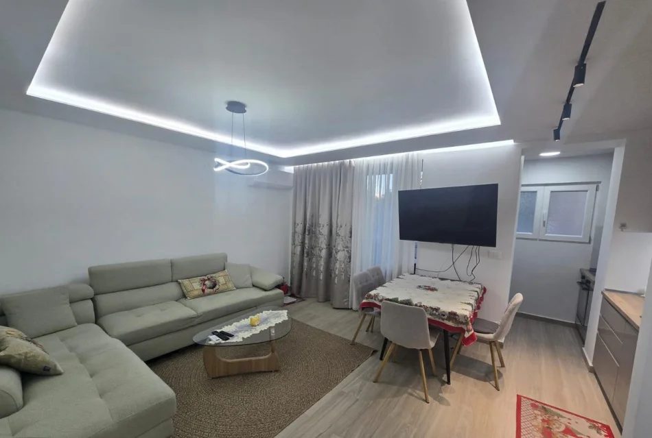 Tirane, shitet apartament 2+1 Kati 2, 78 m² 200.000 € (Brryli)