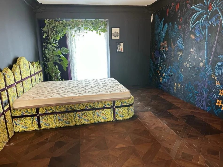 Tirane, jepet me qera apartament 2+1 Kati 7, 150 m² 1800 € (Qender)