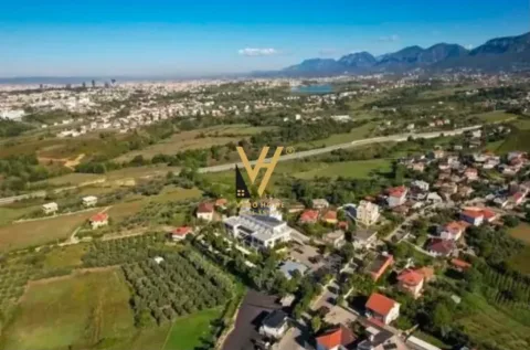 Tirane, shitet toke , 1.000 m² 155.000 € (FARKE)