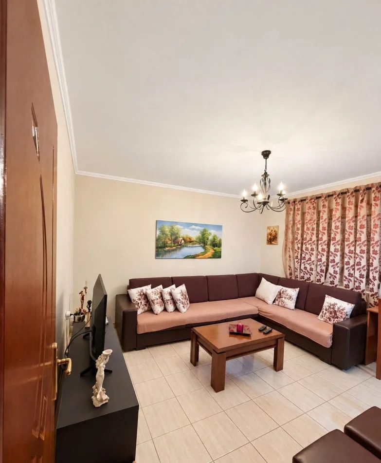 Tirane, shitet apartament 1+1 Kati 5, 62 m² 111.000 € (QSUT)