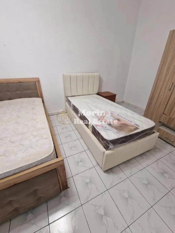 Tirane, jepet me qera apartament 1+1 Kati 2, 65 m² 450 € (Ambasada Amerikane)