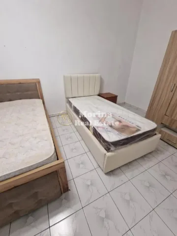 Tirane, jepet me qera apartament 1+1 Kati 2, 65 m² 450 € (Ambasada Amerikane)