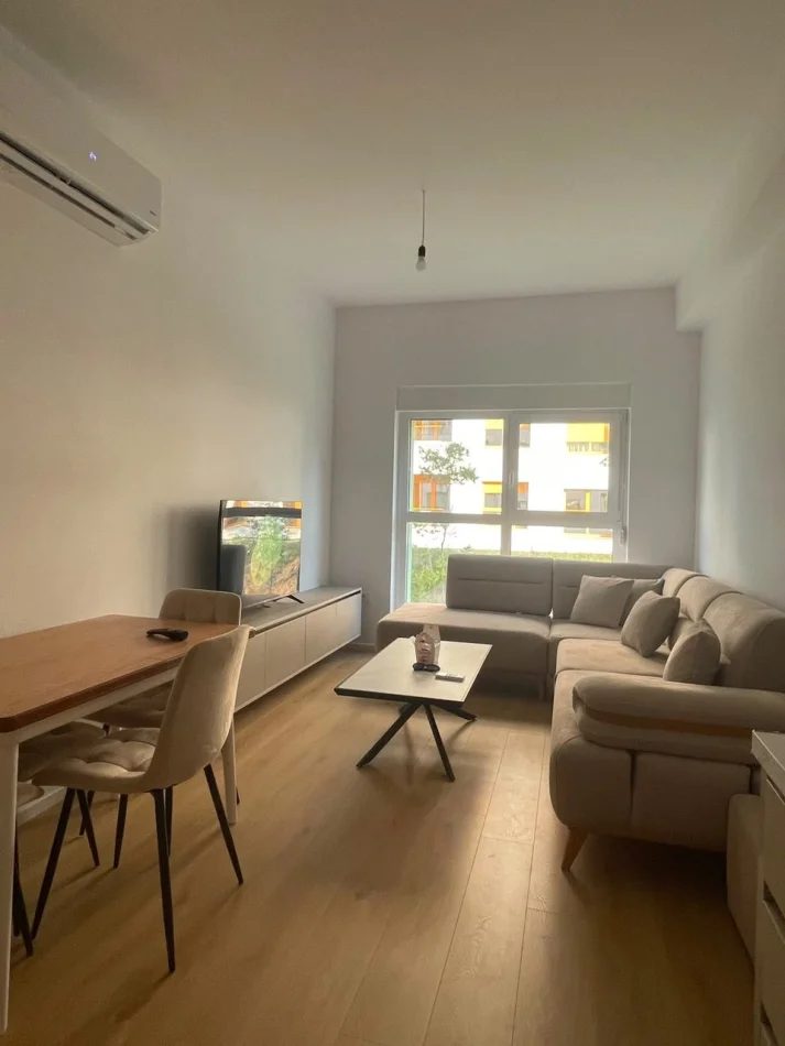 Tirane, jepet me qera apartament 2+1 Kati 3, 70 m² 600 € (Mangalem 21)