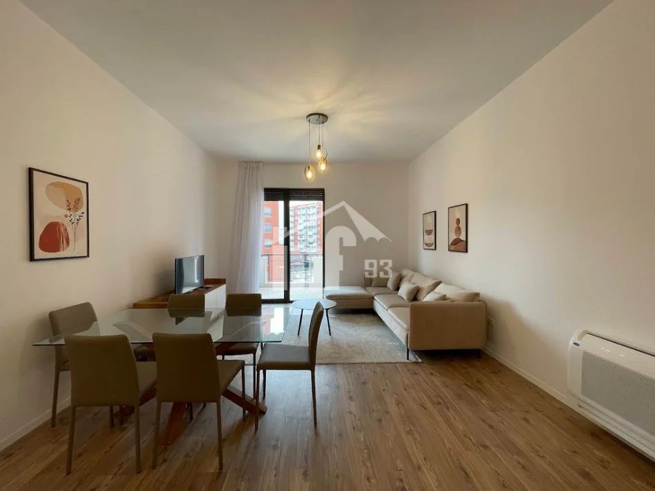 Tirane, jepet me qera apartament 1+1 Kati 3, 78 m² 700 € (TE KOMPLEKSI DELIJORGJI)