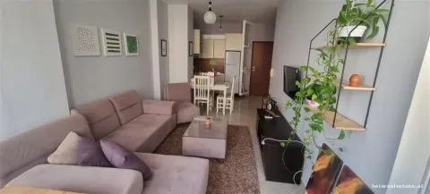 Tirane, jepet me qera apartament 1+1 Kati 5, 50 m² 590 € (rruga 4 Deshmoret)