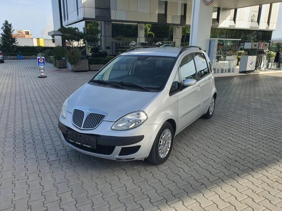 Fier, shitet Lancia Benzin+Gaz, gri metalizato manuale Kondicioner 178.000 km 320000 leke