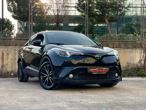 Tirane, shes makine TOYOTA C-HR HYBRID Benzin, e zeze automatik Klima 105.000 km