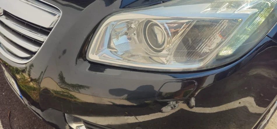 Tirane, shes makine me portobagazh Nafte, e zeze tiptronik Klima 293.000 km 4.700 €