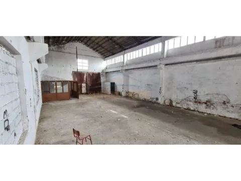 Durres, shitet kapanon, 306 m² 340.000 € (Xhafzotaj)