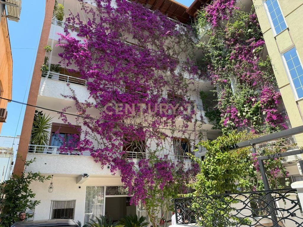 SHITET HOTEL SHUME PRANE DETIT NE PLAZH, DURRES!0693150128