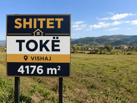 Tirane, shitet toke , 4.176 m² 417.600 €