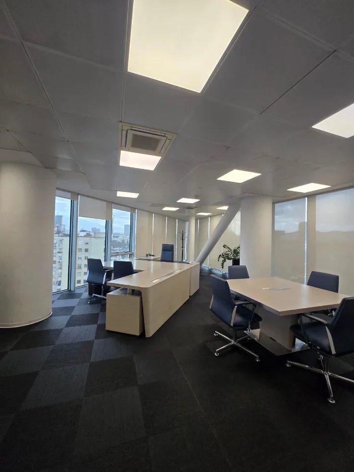 Tirane, jepet me qera zyre Kati 8, 770 m² 17.700 € (RRUGA MUHAMED GJOLLESHA)