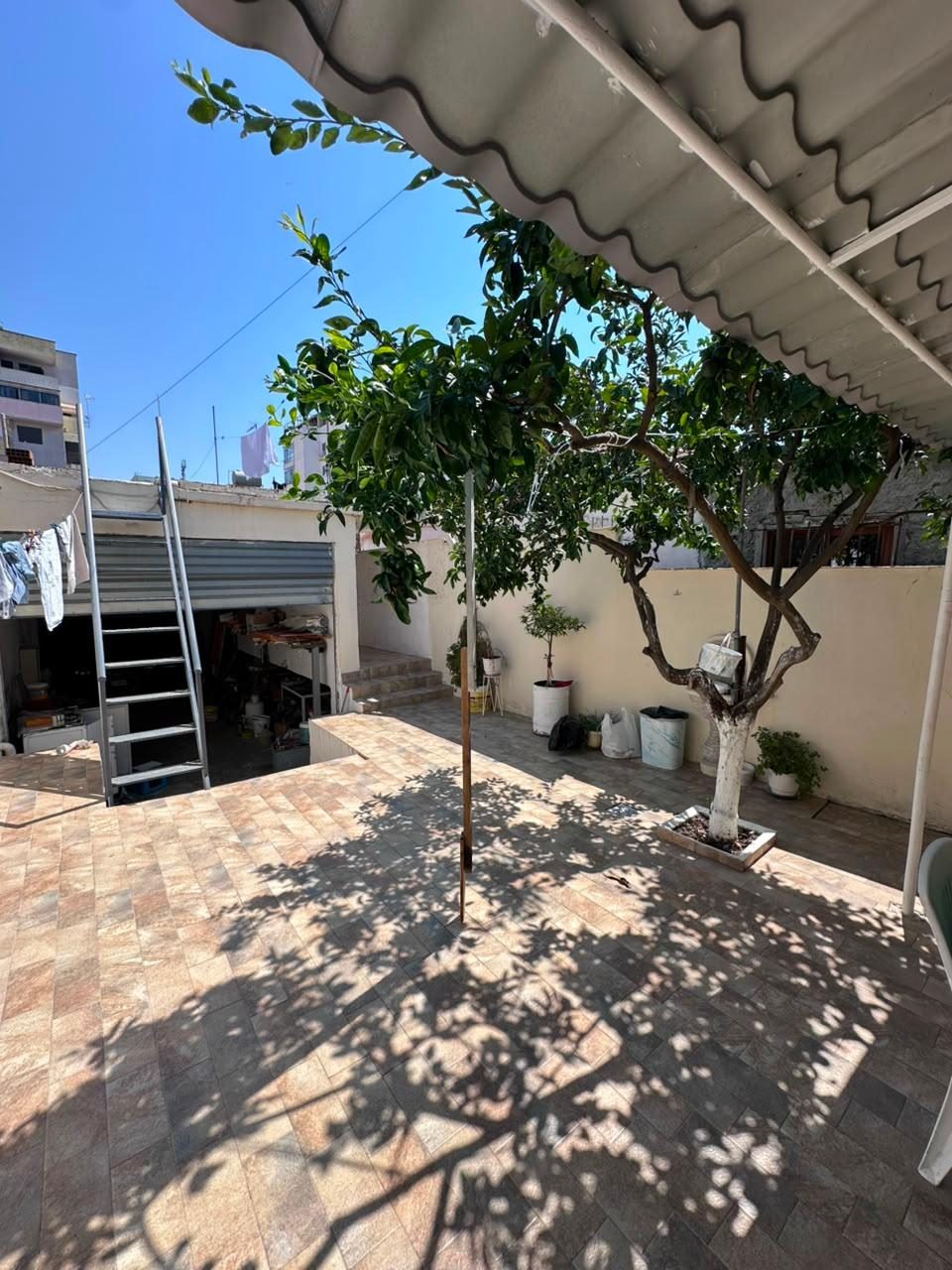 JEPET ME QERA SHTEPI PRIVATE PRANE MATERNITETIT, DURRES