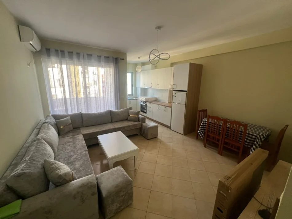 Tirane, jepet me qera apartament 2+1 Kati 6, 100 m² 500 € (Astir)